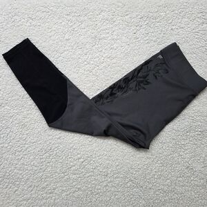 Fabletics Charcoal & Black Floral Print Accent Leggings, Size M / L